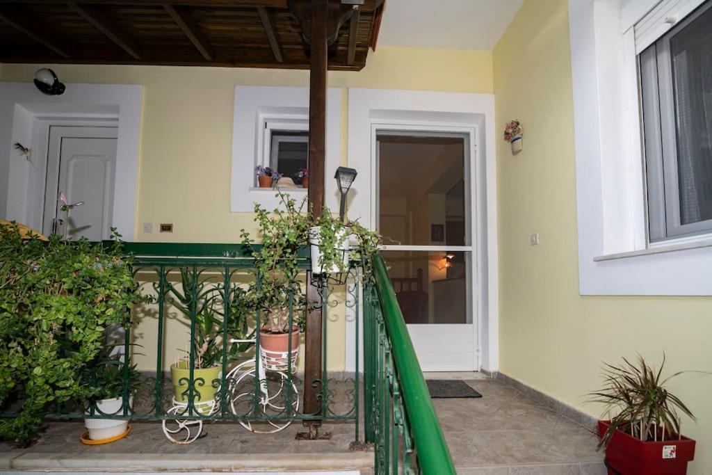Apartamento Μάνια Pythagóreion Exterior foto